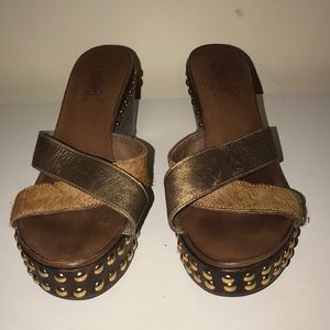 Brown and gold wedges